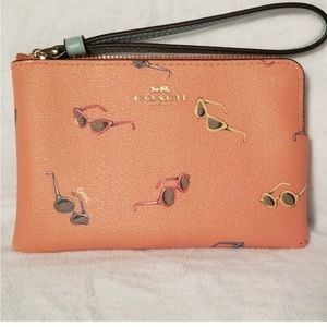 Coach, sunglass, corner, zip wristlet